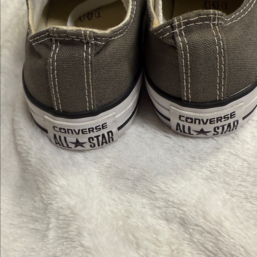 Converse All Star Sneakers 4.5 men 6 women pre-loved - Picture 3 of 5